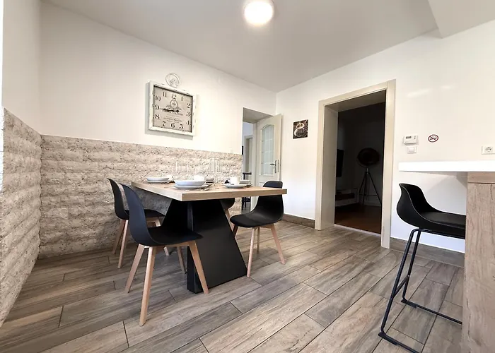 Nona Apartmán Pula
